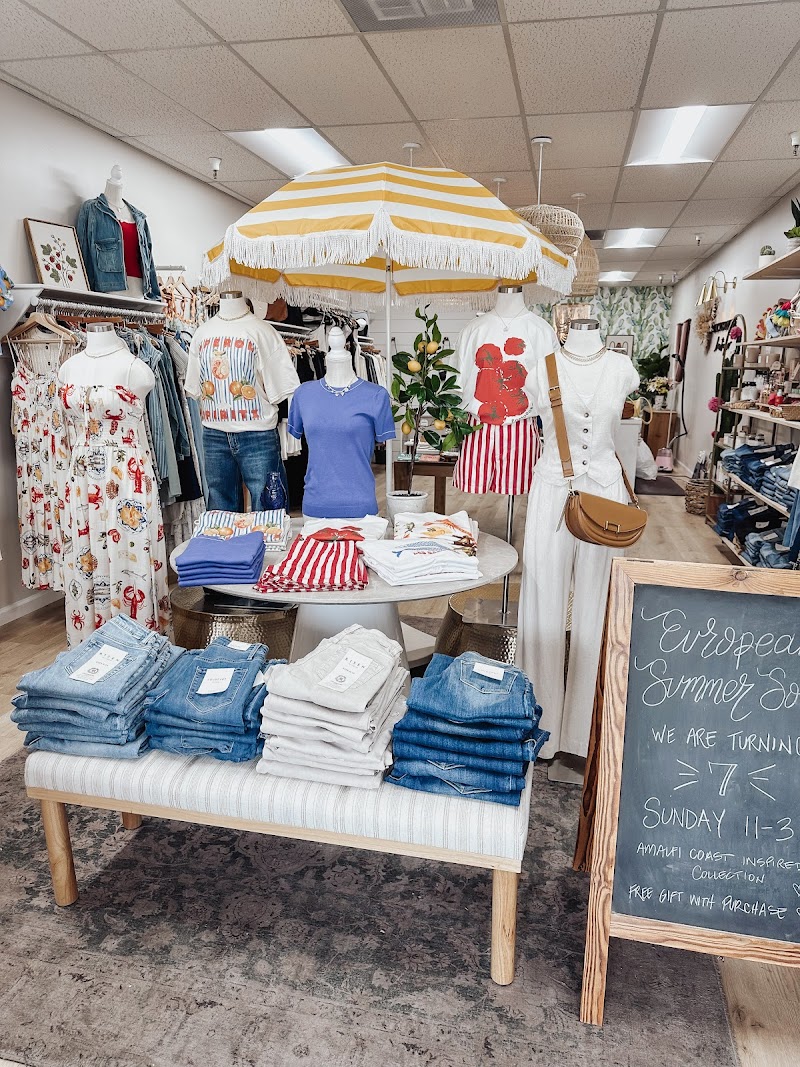 Cactus Lounge Boutique - Clothing and Gifts photo 4