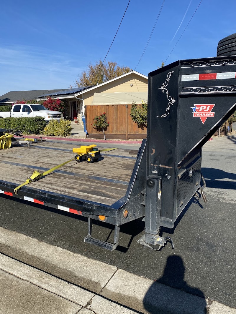 Photo of Movers With Maneuvers