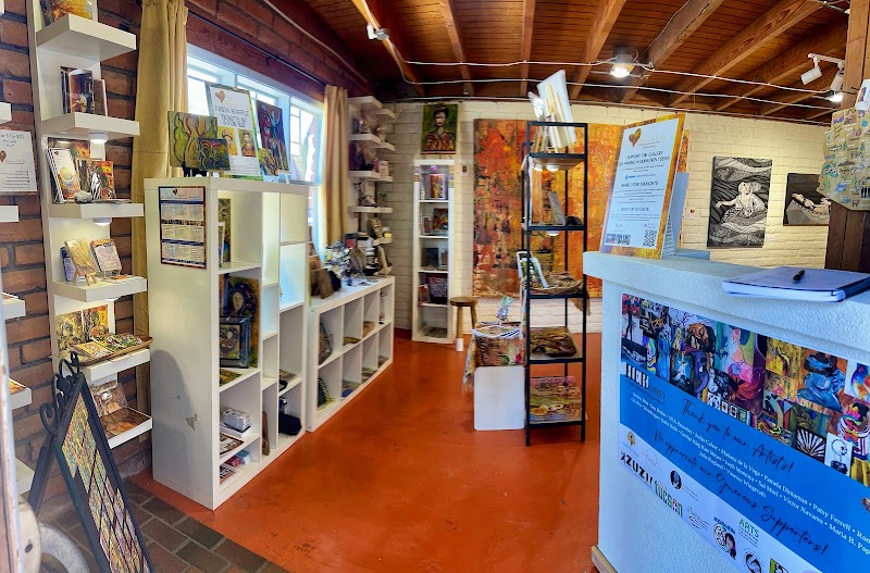 De La Vega Art Gallery photo 5