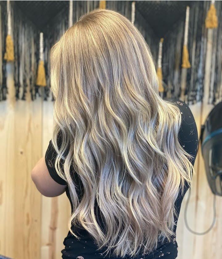 The Blonde Hive photo 4