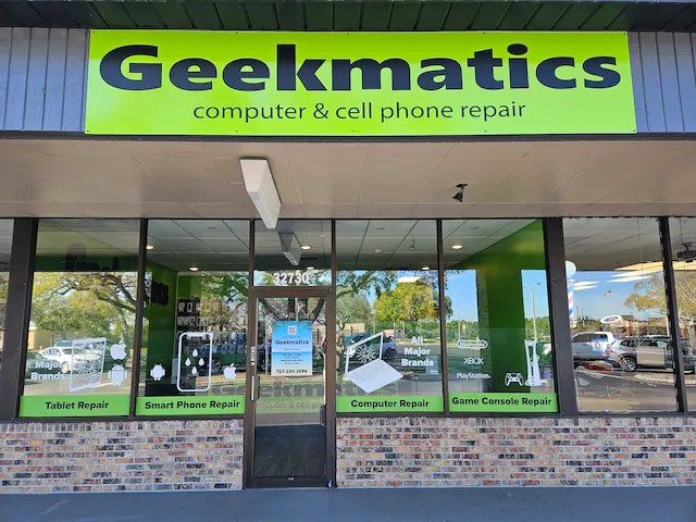 Photo of Geekmatics: Phone Repairs In 1 Hour, PCs, Gaming, Micro-soldering. Apple IRP. On-site help. Lifetime Warranty.