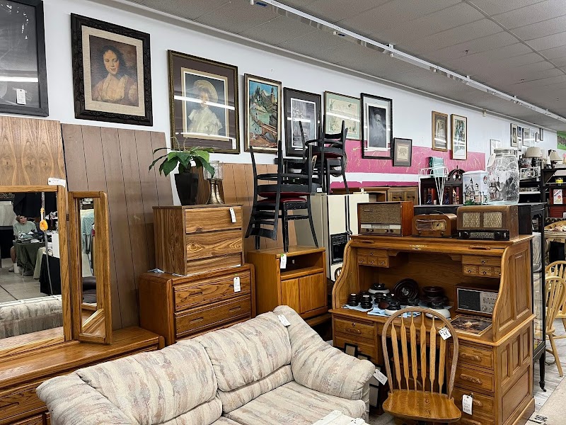 Superstition Indoor Flea Market photo 4