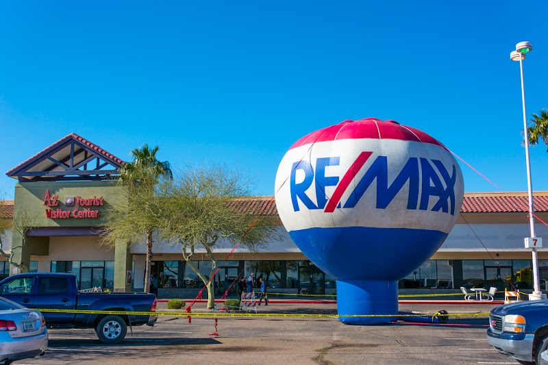 Yost Realty Group at RE/MAX Casa Grande photo 4