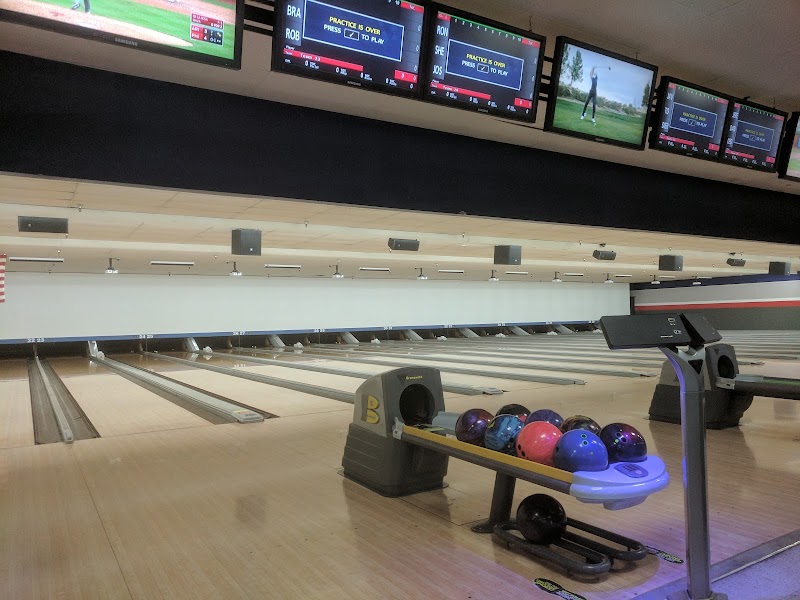 Photo of Bowlero Via Linda