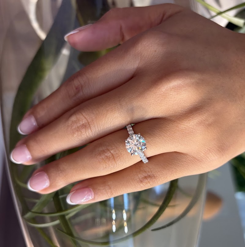 Mavilo Wholesalers Diamonds & Engagement Rings Fine Jewelry Store, Tampa photo 2