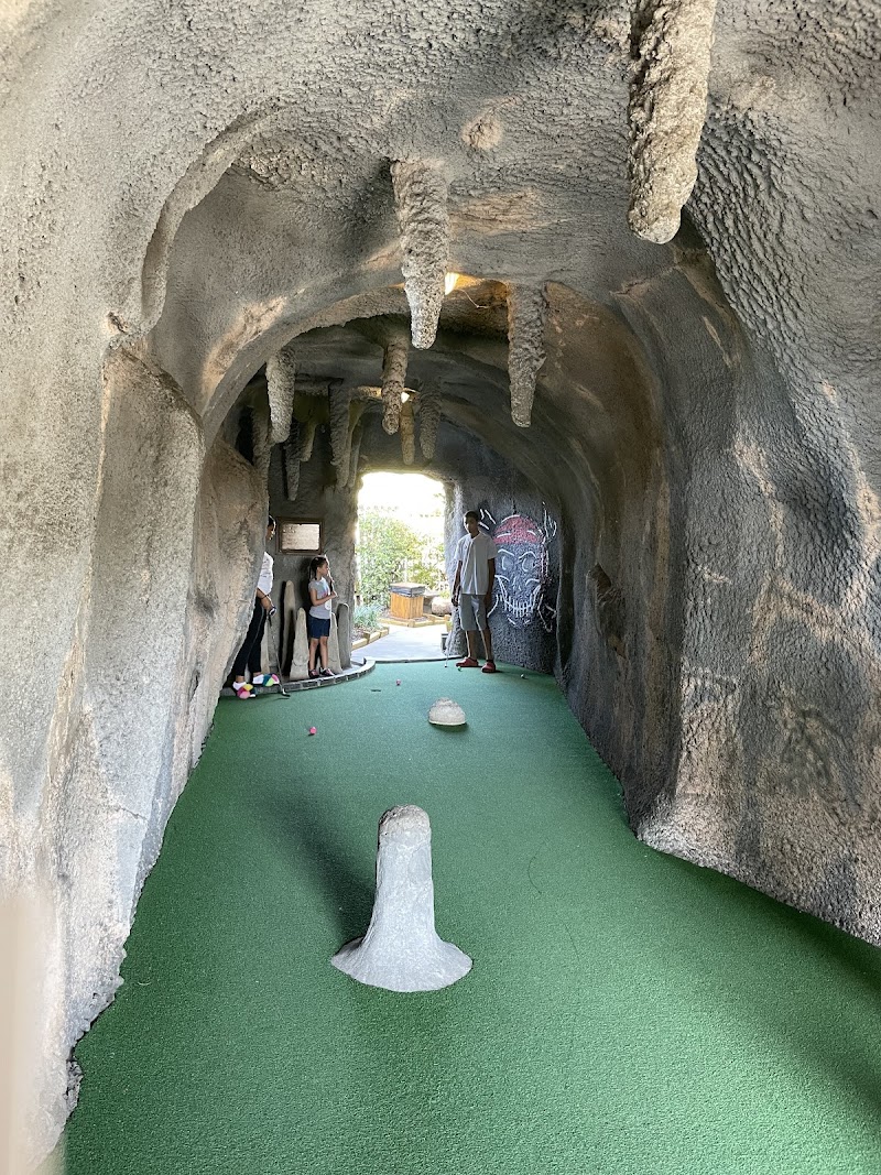 Smugglers Cove Adventure Golf photo 2