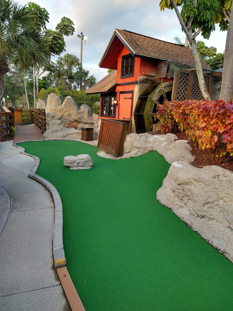 Smugglers Cove Adventure Golf photo 3