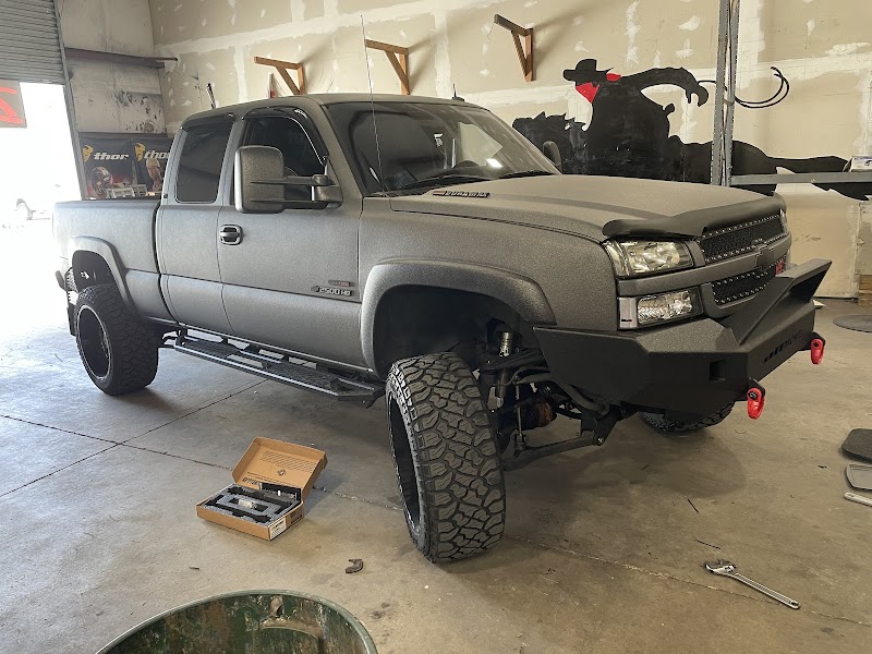 Bandit Customs LLC: Jeep and Truck Accessories photo 4