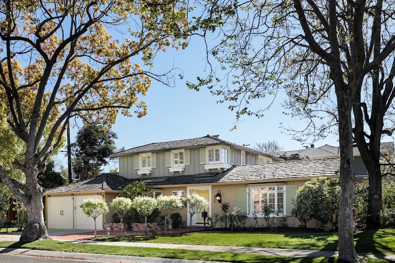 Veronica Kogler, Coldwell Banker Realty photo 5