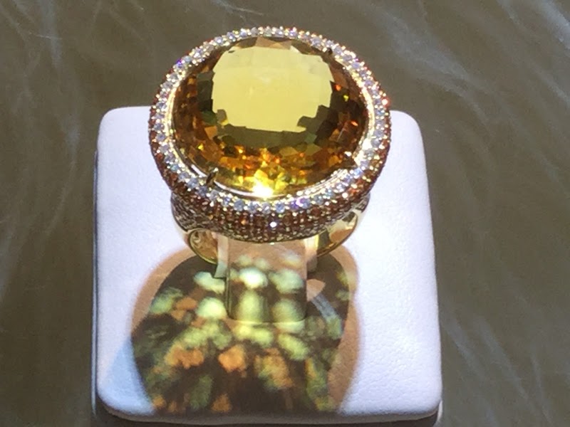 Carats & Stones photo 3