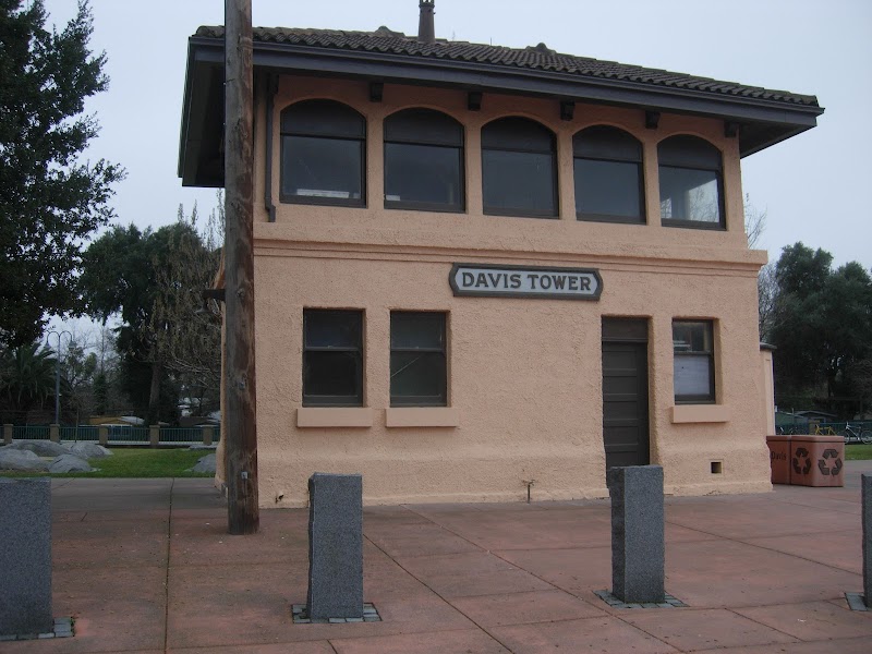 Davis photo 3