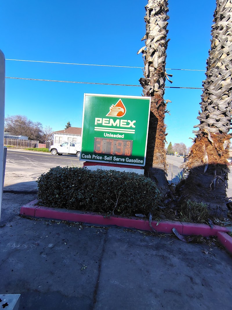 Pemex Gas / Dixon Liquor photo 2