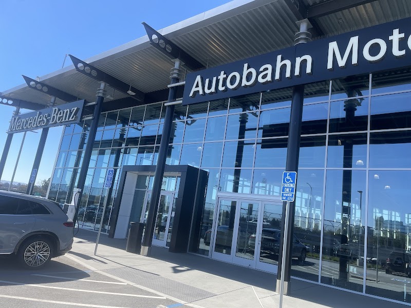 Autobahn Motors Service Center photo 3
