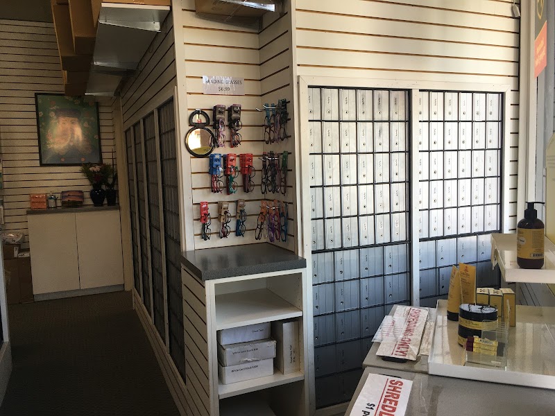 AIM Mail Center photo 4