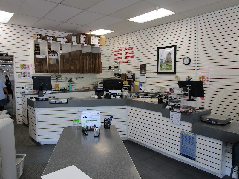 AIM Mail Center photo 3