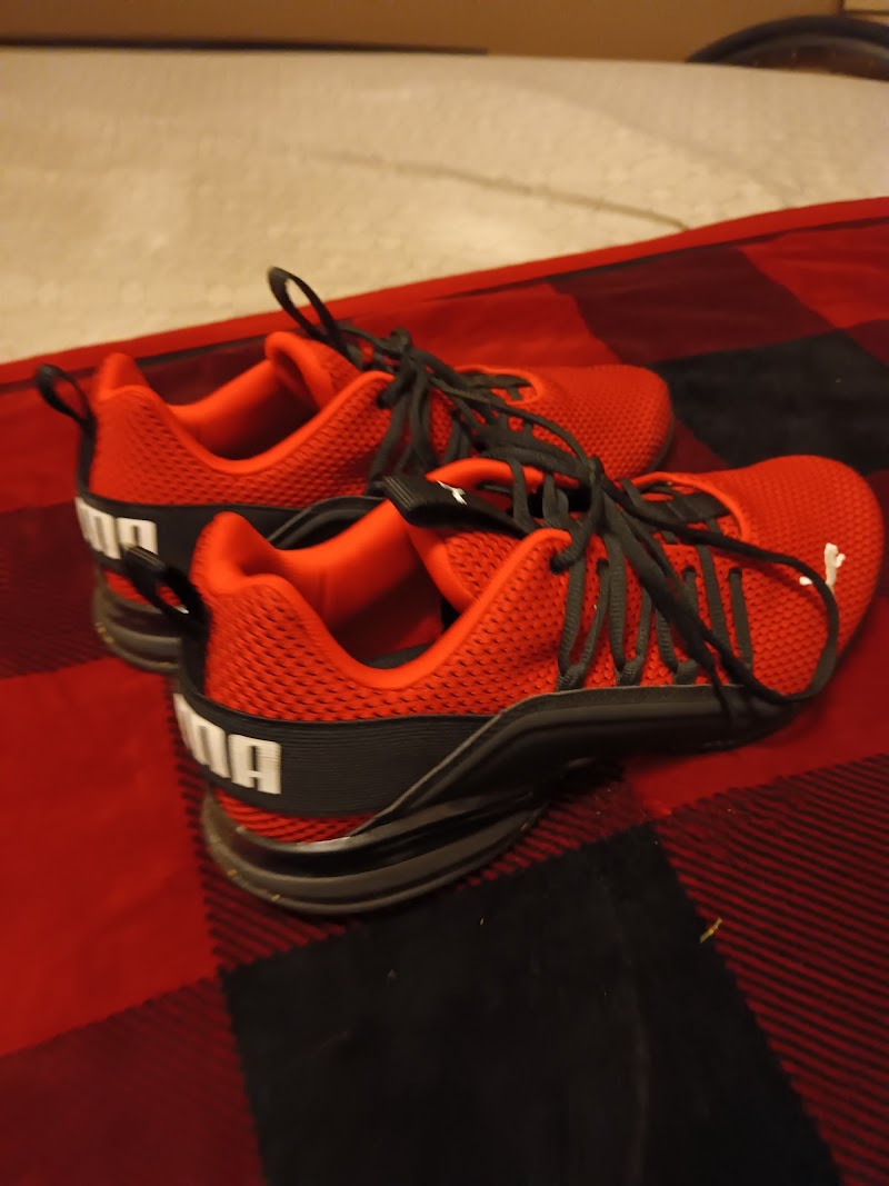 Famous Footwear photo 3