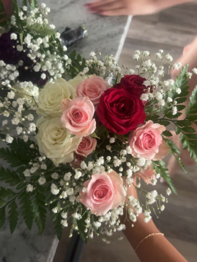 Flowers By B photo 4