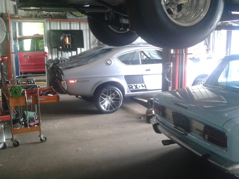 Luis Anglia Auto Repair photo 4