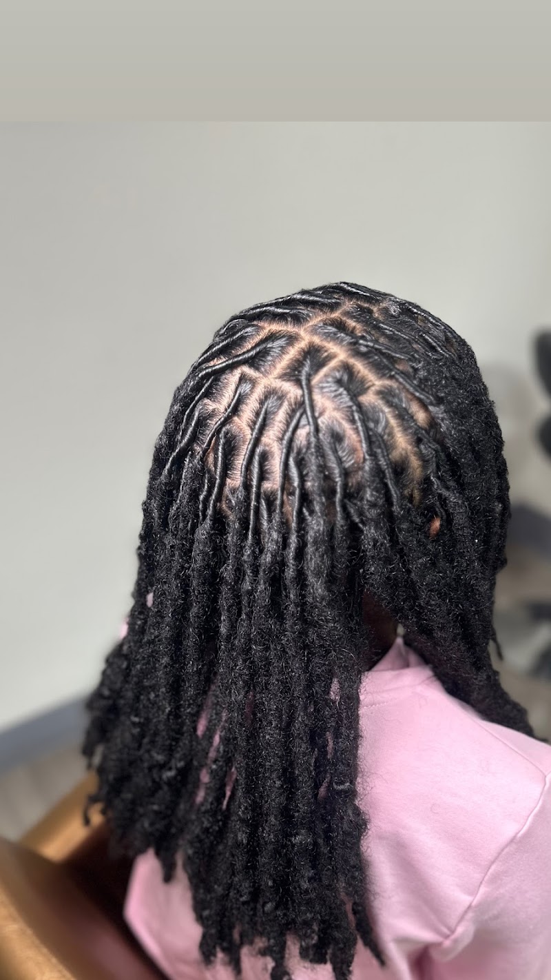 Braiderscorner LLC , Your Trusted Loctician photo 4