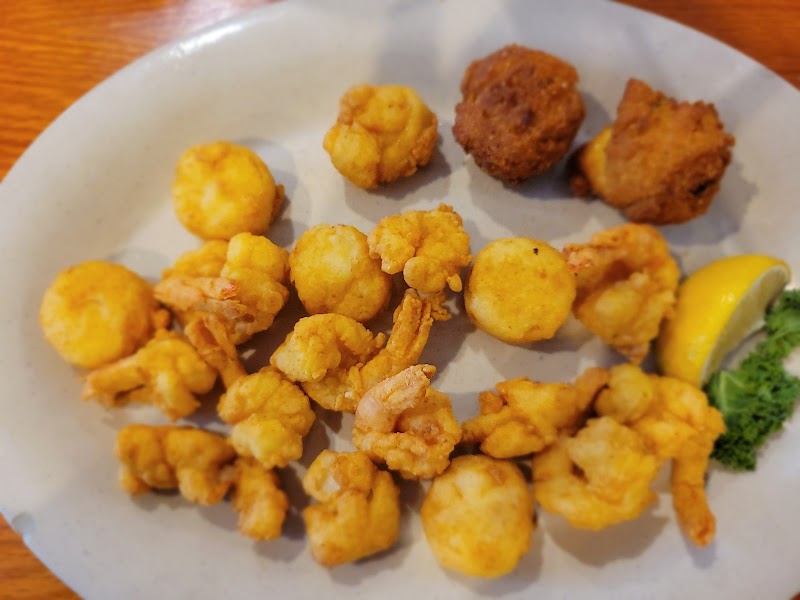 Crystal River Seafood photo 3