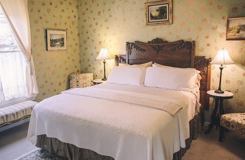 Camellia Inn photo 2