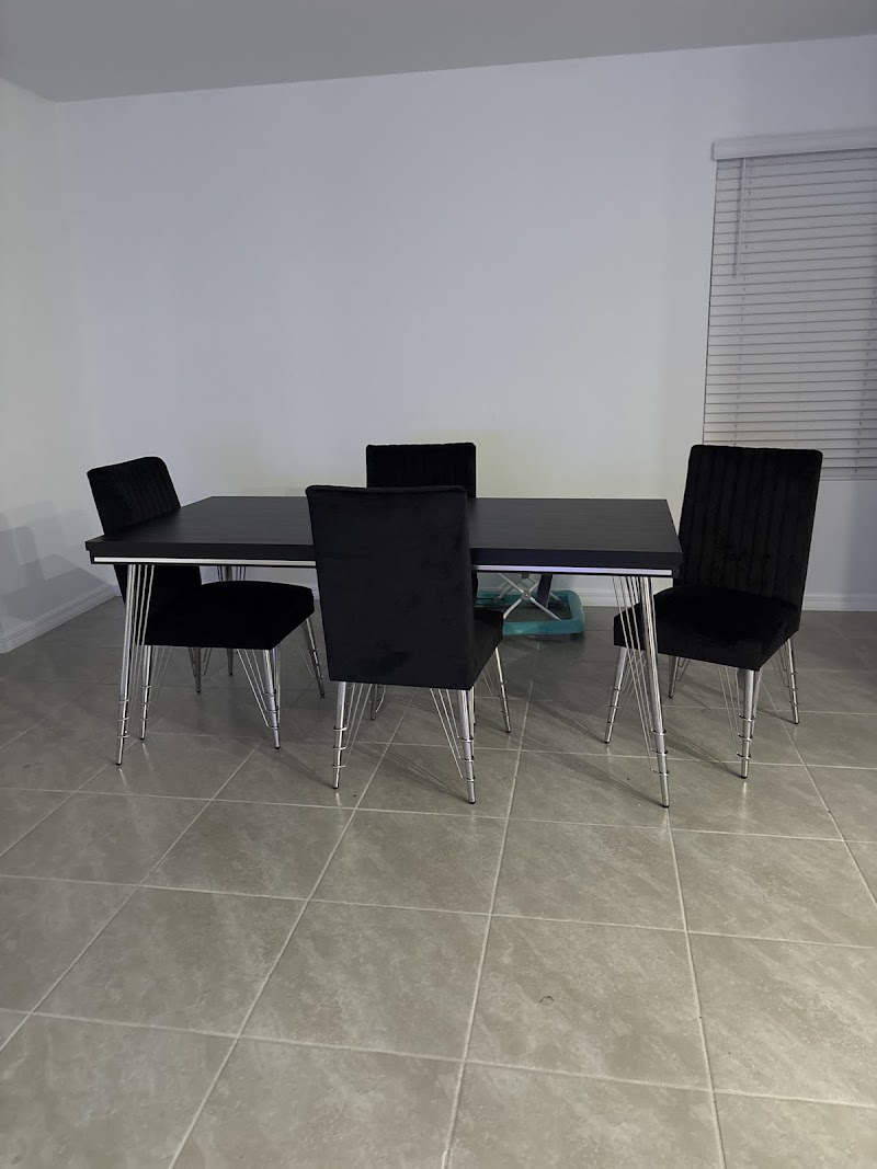 Buddy's Home Furnishings photo 3