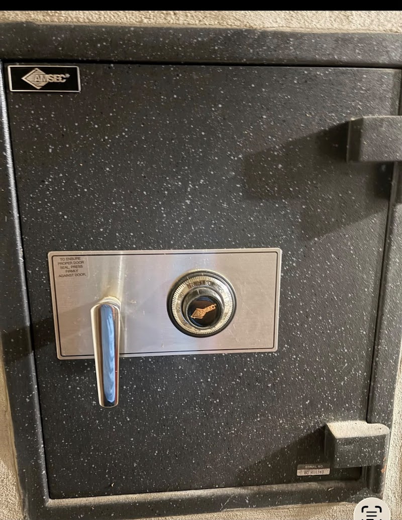 352 Locksmiths photo 5