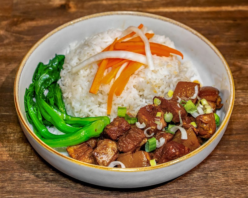 Nom Nom Bistro photo 3