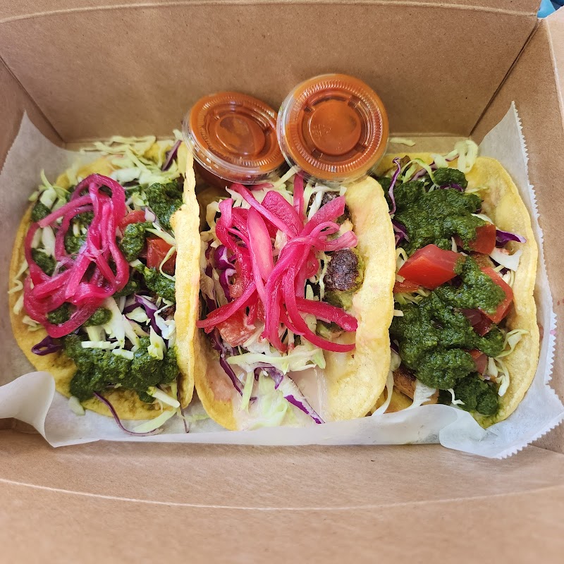 PUPUSA LADY Food Truck @ Running Shop & Hops photo 5