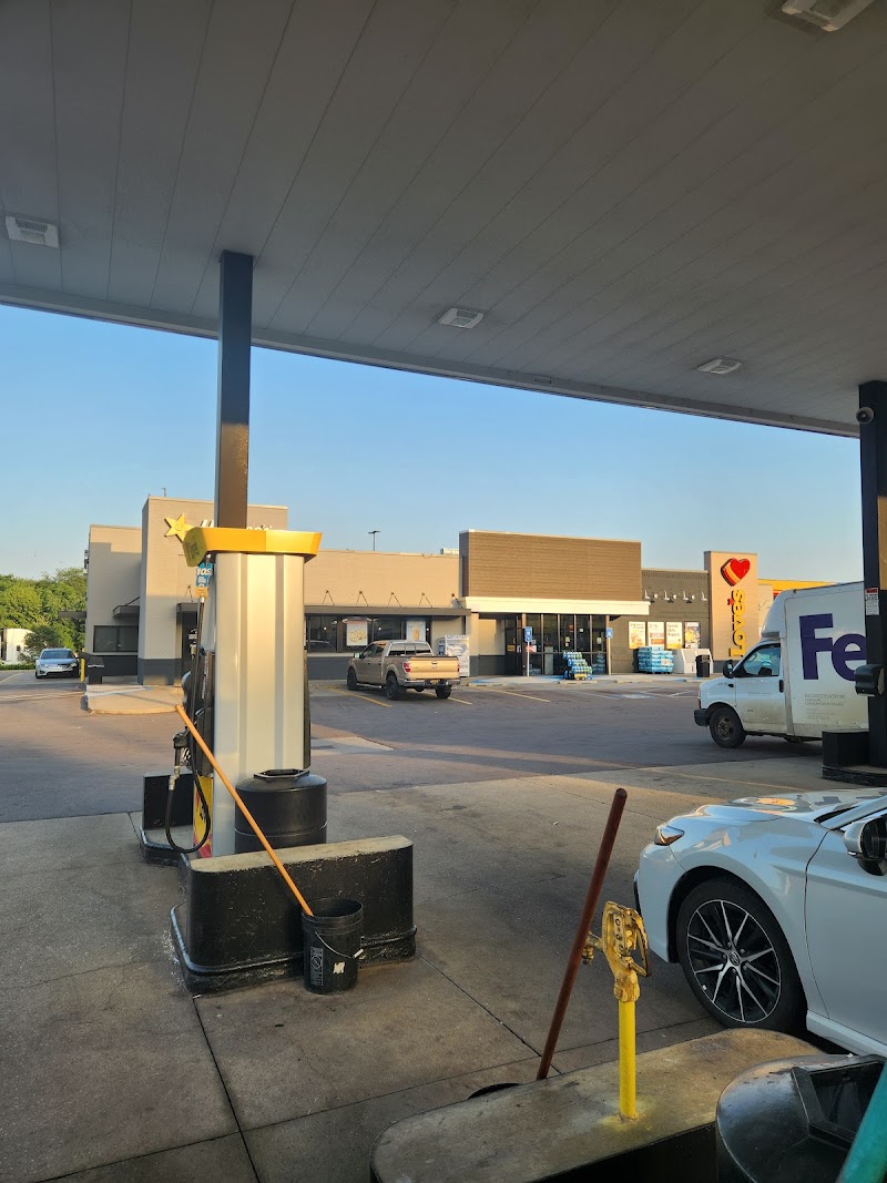 Love's Travel Stop photo 5