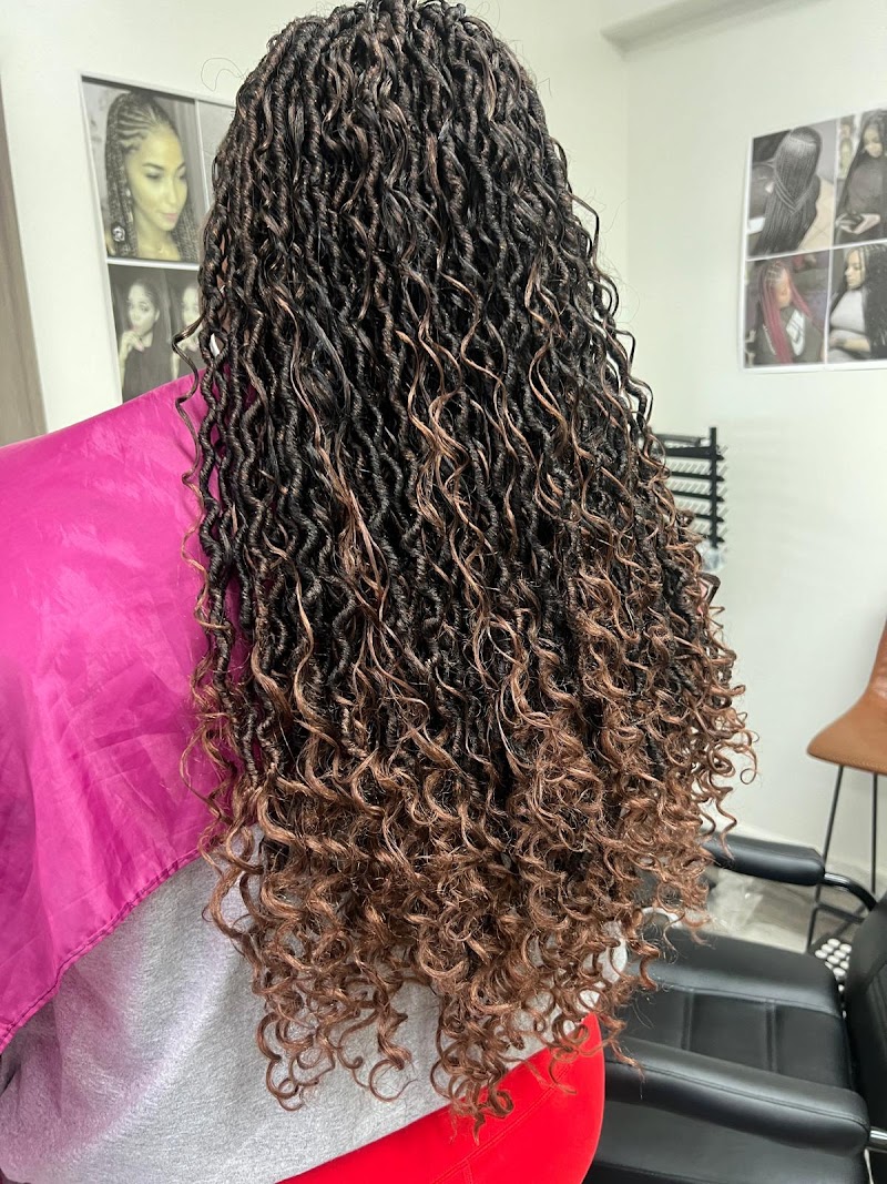 Majestic African Braiding photo 5