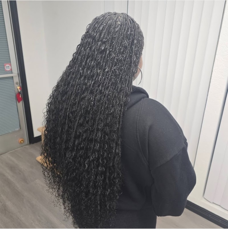 Majestic African Braiding photo 4