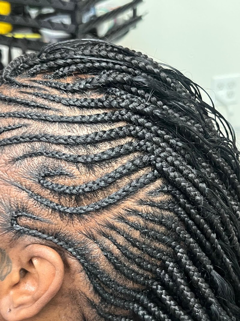 Majestic African Braiding photo 2