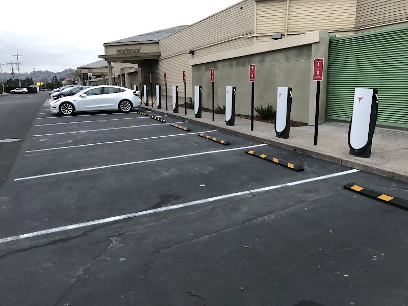 Tesla Supercharger photo 5