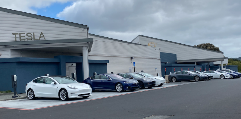 Tesla Supercharger photo 2