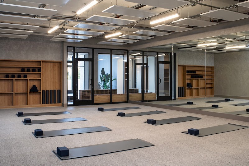 423 Yoga photo 4
