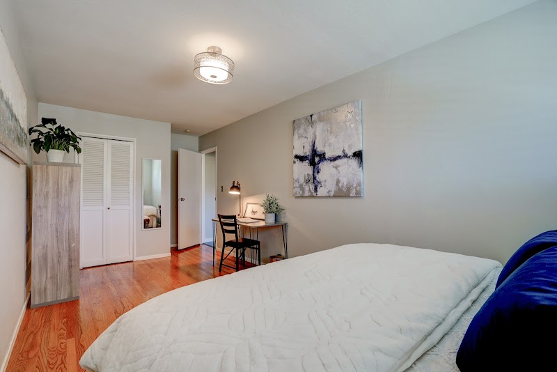 Photo of The Jon & Leslie Foster Real Estate Group