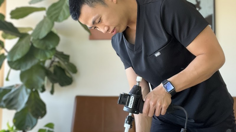 Photo of Dr. Delwyn Lee, DC