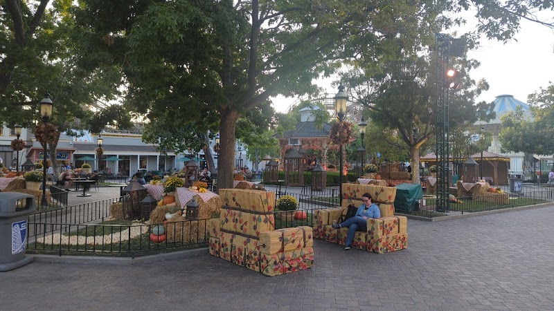 Hometown Square photo 2