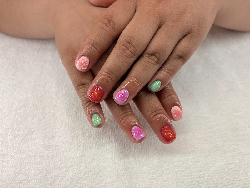 COUPLES NAIL & SPA photo 4