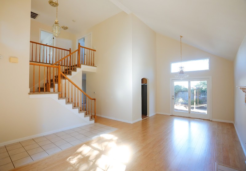 Stewart Moore Real Estate photo 5