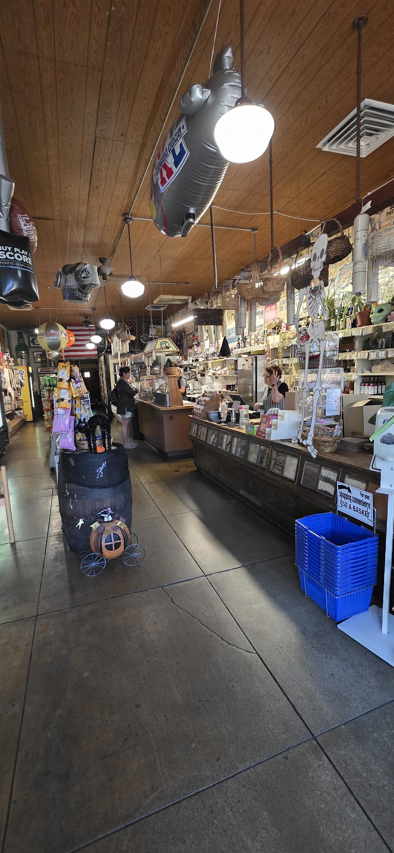 Guigni’s Deli photo 4