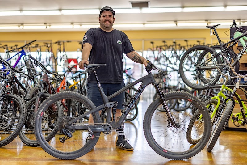 Landis Cyclery photo 3