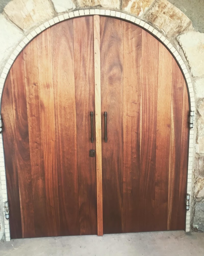 Marina's Crafts - Wood Refinishing and Furniture Upholstery/Reupholstery photo 4