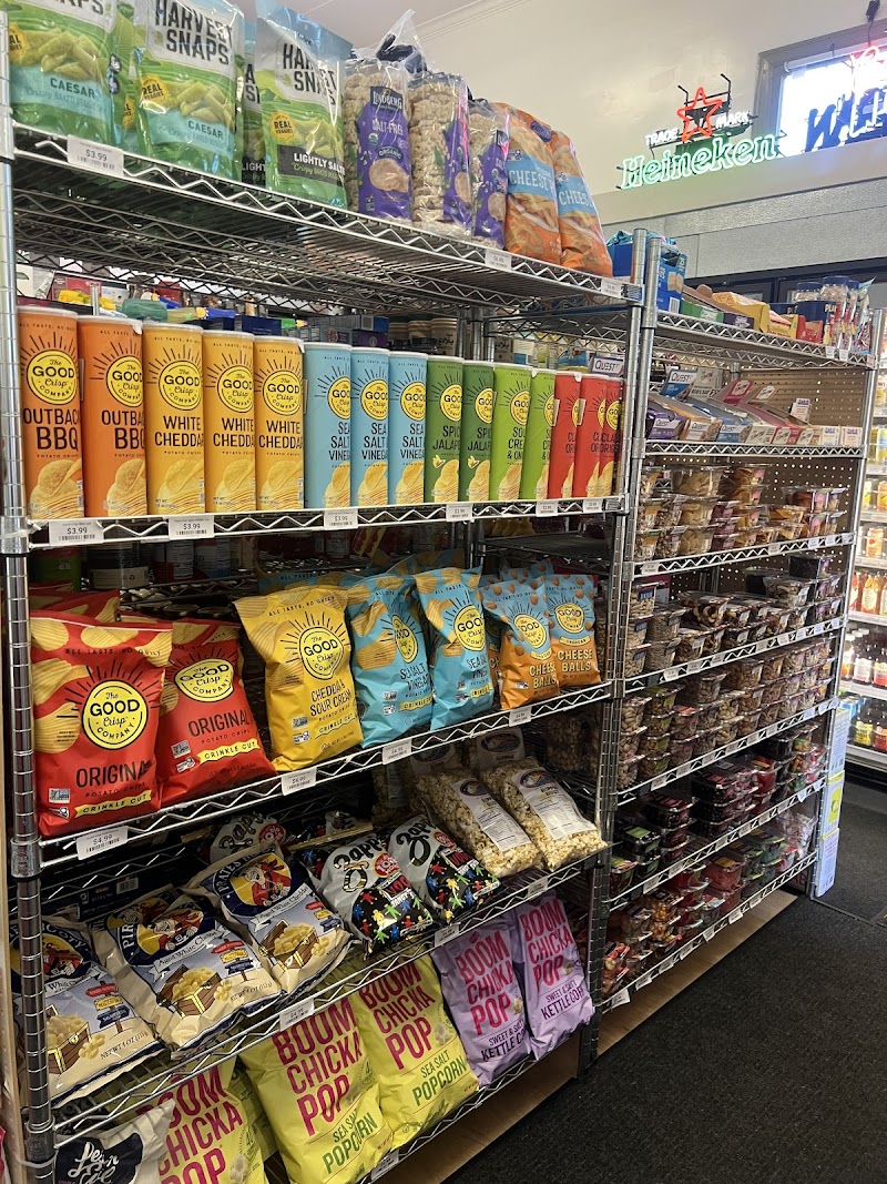 Corona Heights Market and Deli photo 5