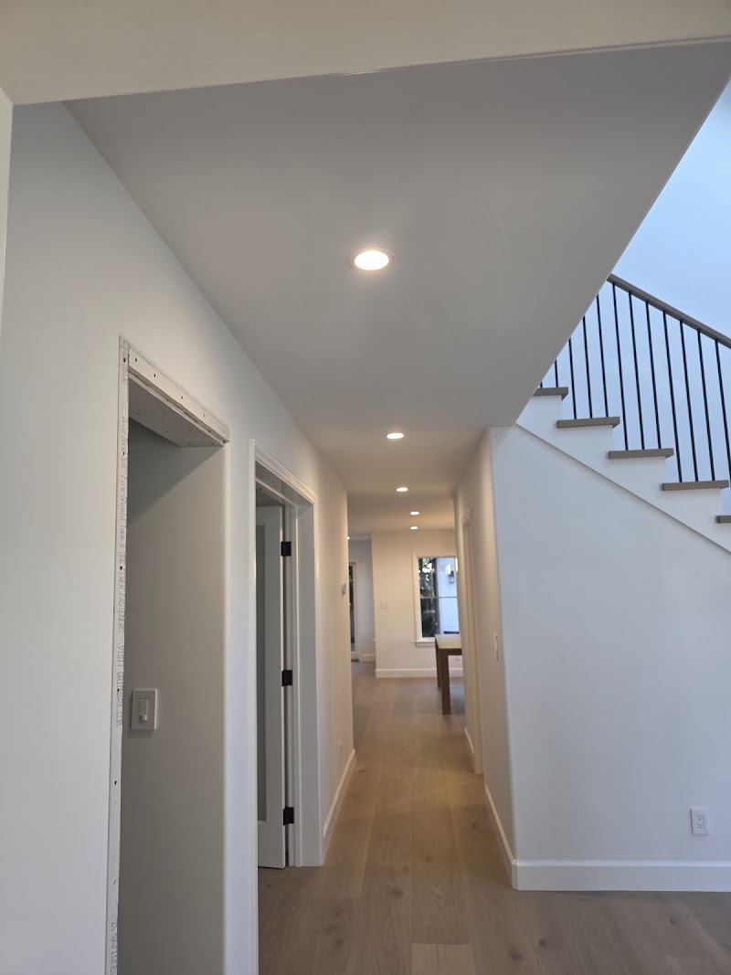 Rosales Electric SF photo 4