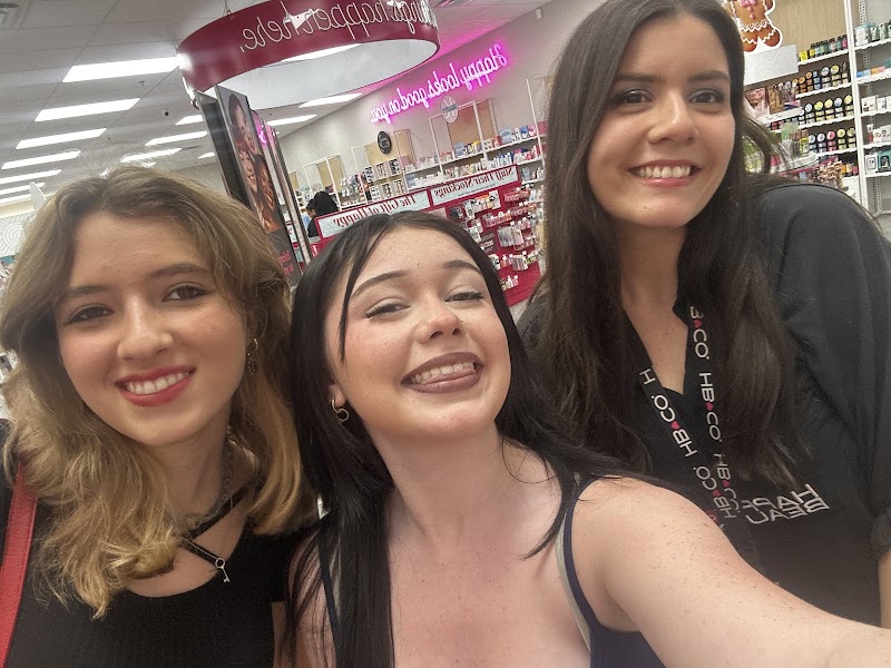 Happy Beauty Co #10852 photo 3