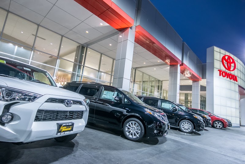 City Toyota photo 3