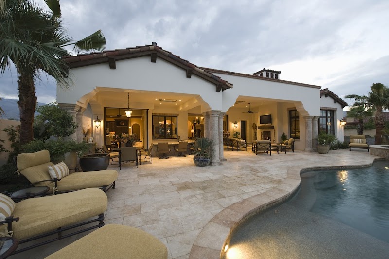 Photo of Brad Le, Realtor