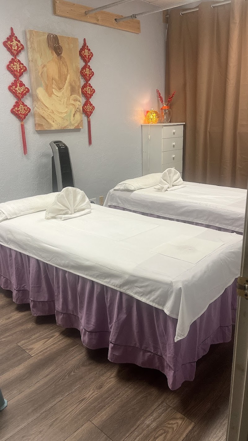 Golden Massage photo 4